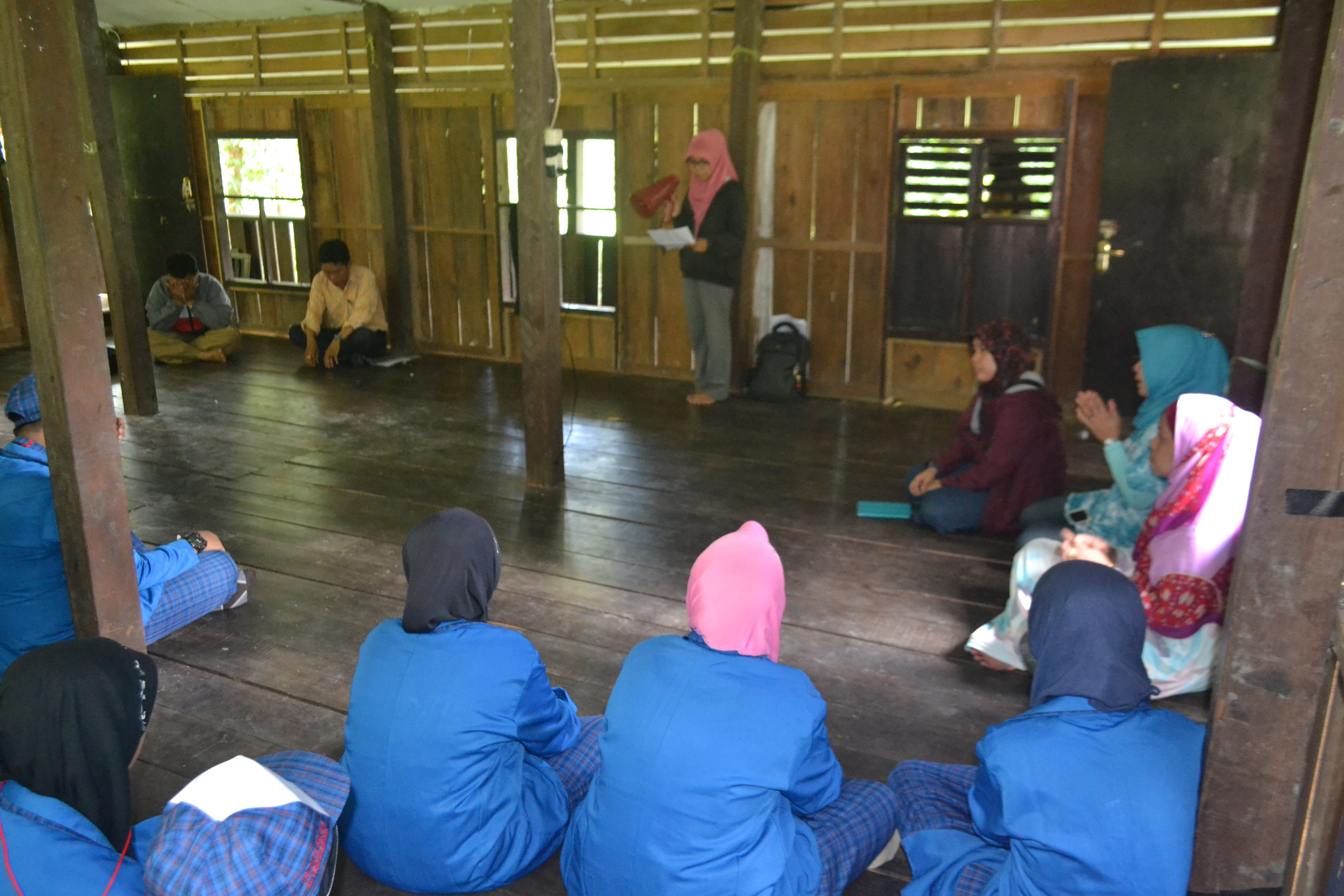 Acara Pembukaan English Camp di Taman Leang-Leang