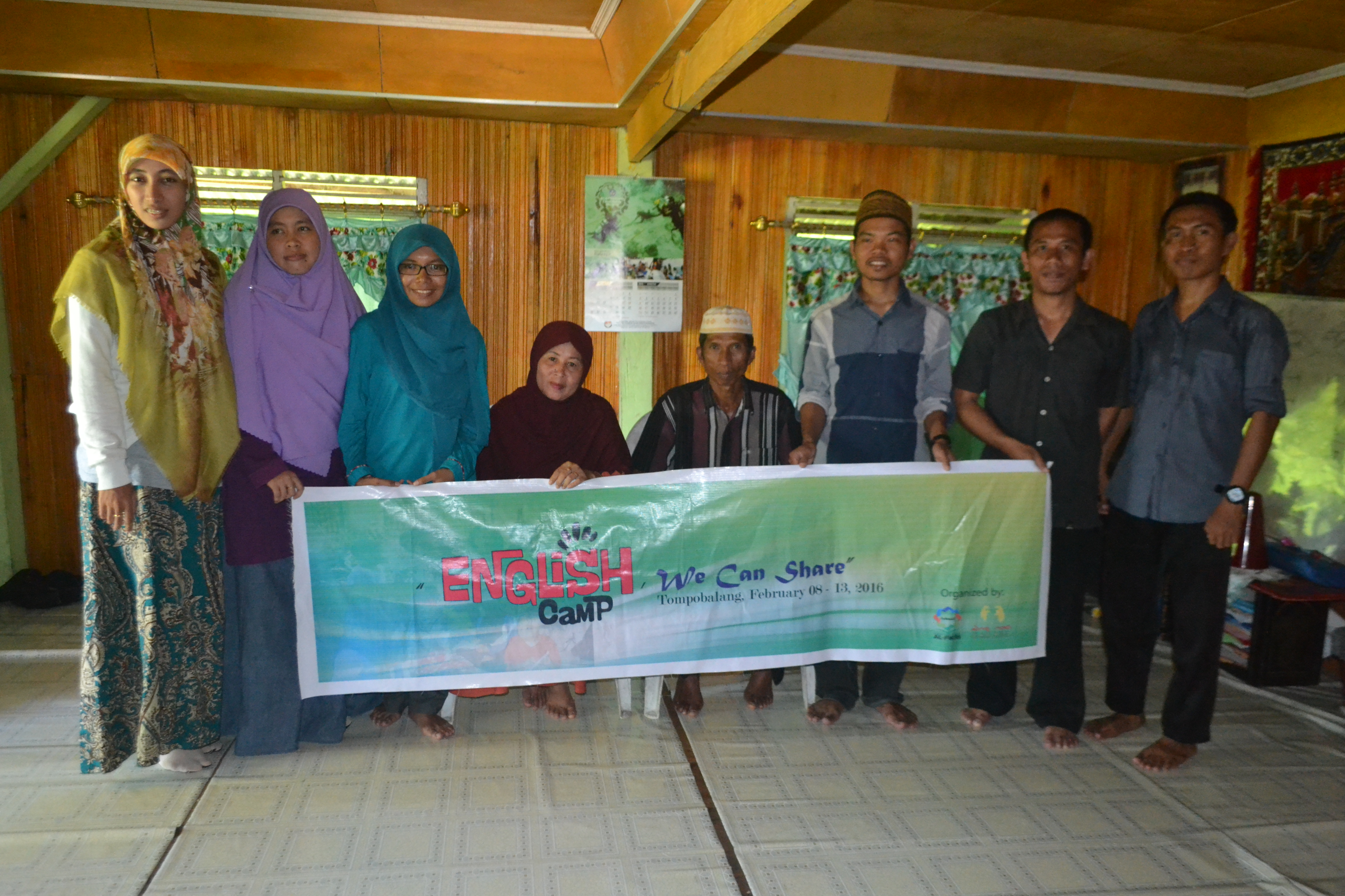 Left2right: Kk Arni, Ustadzah Kurnia, Ning, Ny.H. Lahab, H. Lahab, Kk Asdar, Kk Sahlim dan Ustadz Irham